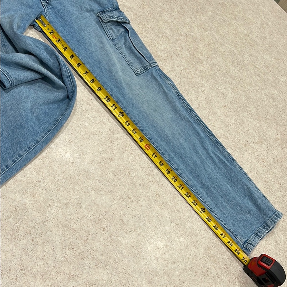 WOMENS GAP MID-RISE 90’s LOOSE FIT CARGO LIGHT BLUE FADED WASH JEANS SIZE 25 - Picture 7 of 13